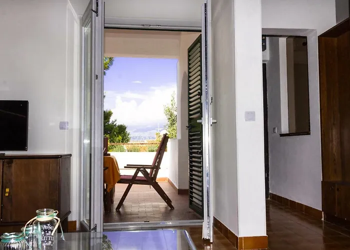 Ferienhaus Laurea Supetar